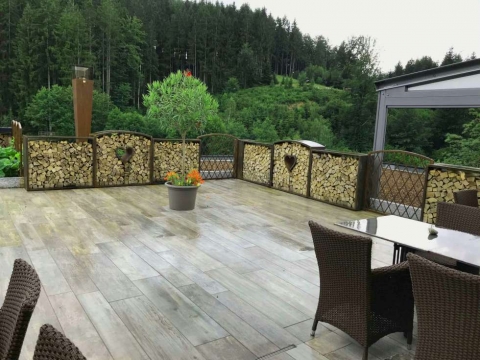 Kaminholzregal aus Metall, Edelrost Garten